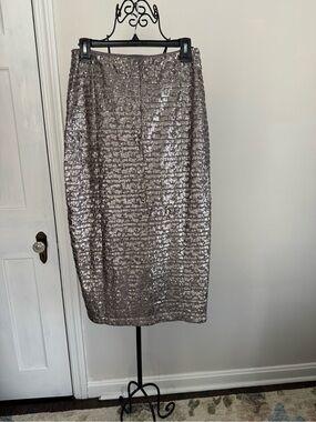 NWT French Connection Sequined Pencil Skirt - Silver Taupe